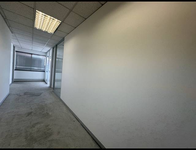 313M² OFFICE TO LET IN WOODMEAD